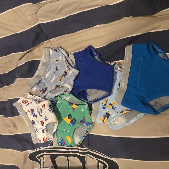 Toddler Boy 3t Bundle! - Picture 13 of 16